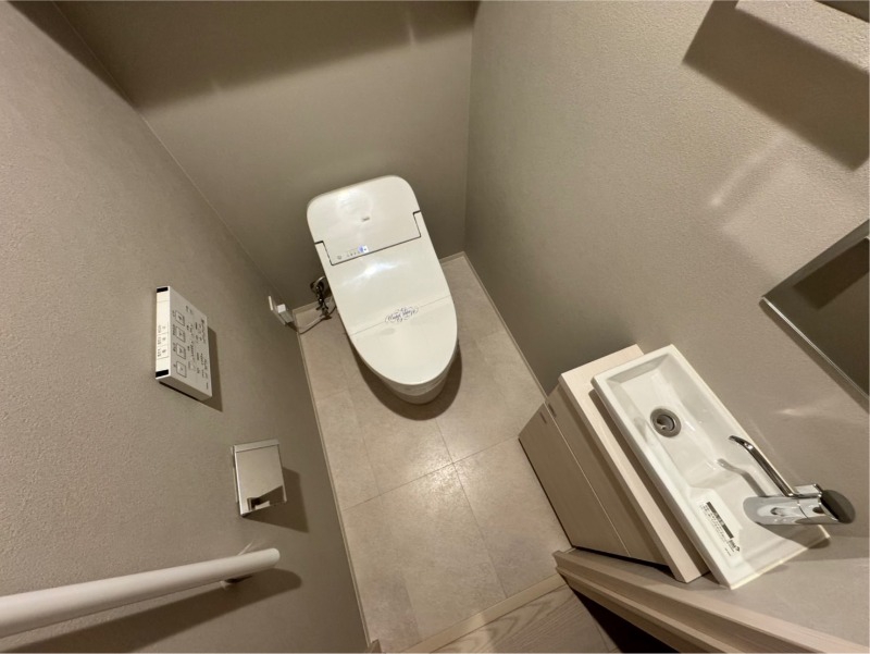 トイレ　トイレです。ウォシュレット付を探している方、おすすめです！