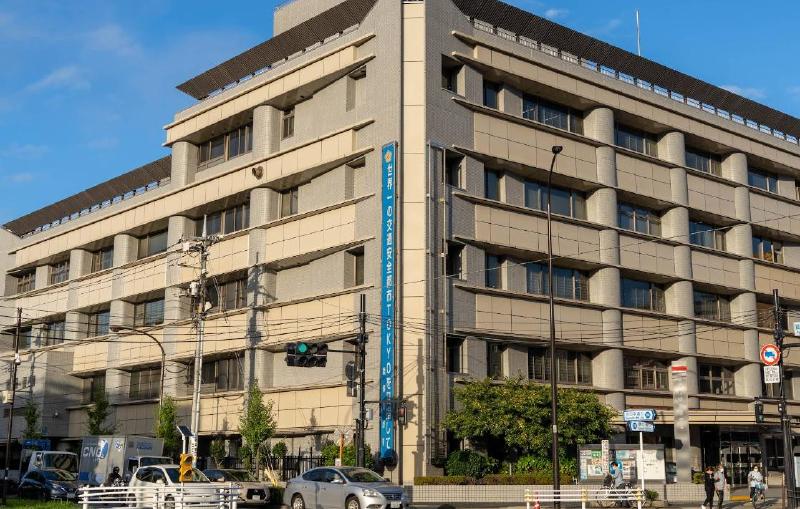 警察署・交番　警視庁 綾瀬警察署（警察署・交番）まで450m