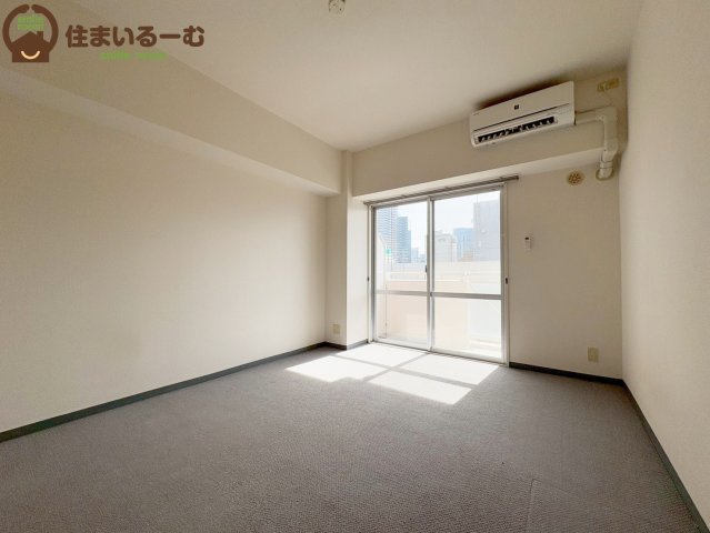 エトワール北梅田の居間写真