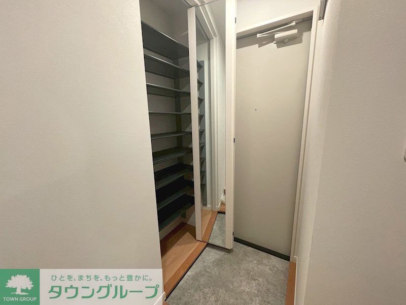 玄関　★お部屋探しは株式会社タウンハウジング東京まで★