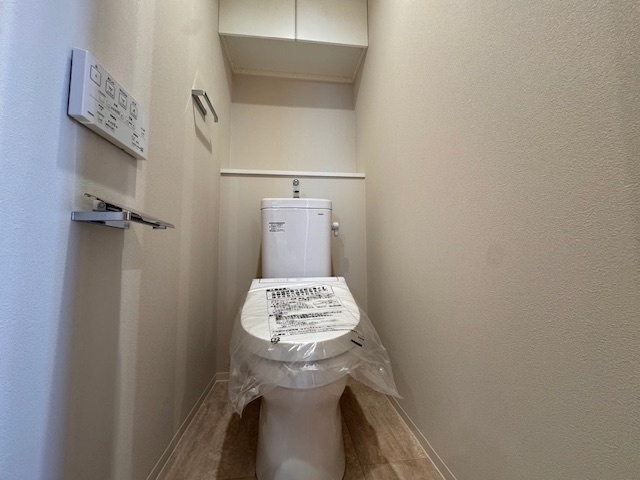 阪急宝塚線 岡町駅 徒歩3分 9階建 築2年のトイレ写真