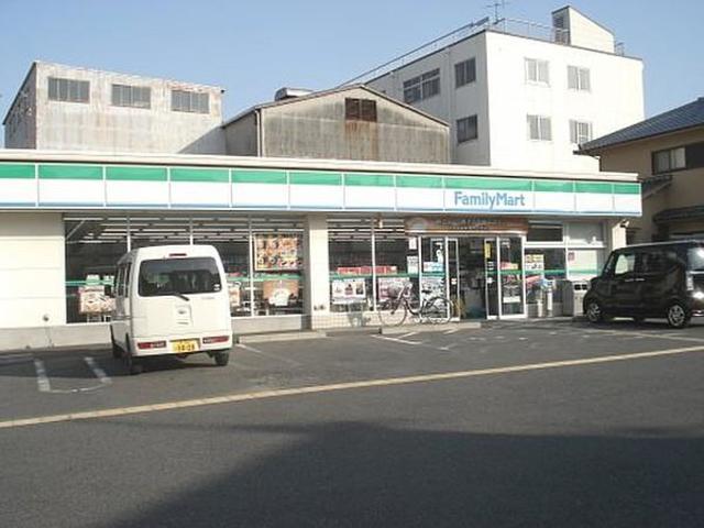 コンビニ　ファミリーマート堺大野芝町店（コンビニ）まで827m