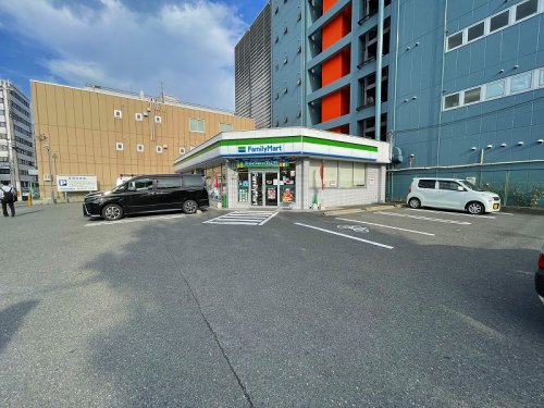 コンビニ　ファミリーマート 長田東二丁目店（コンビニ）まで387m