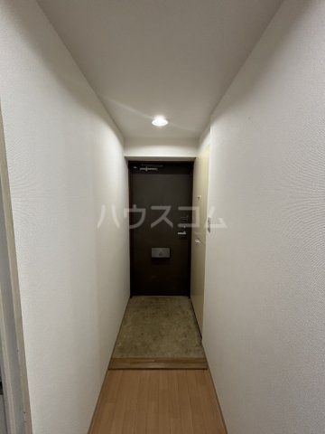 松ロイヤルビル坂戸の玄関写真
