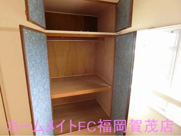 地下鉄七隈線 賀茂駅 徒歩19分 3階建 築42年の内装写真