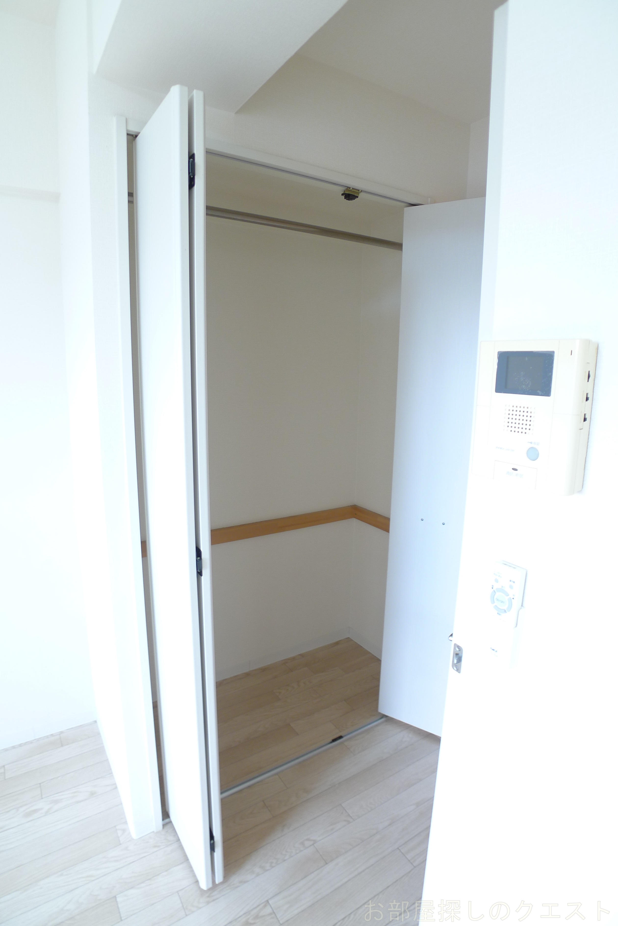収納　（写真は同タイプ）