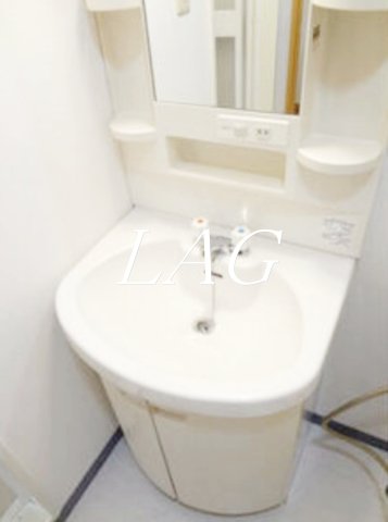 洗面設備　洗面台です。