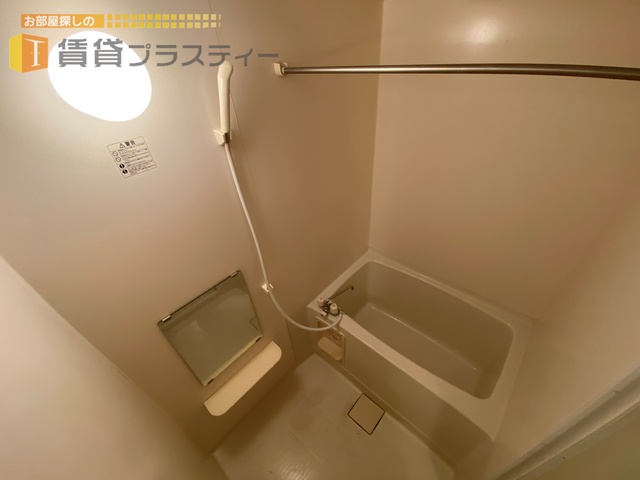 ＪＲ武蔵野線 船橋法典駅 徒歩12分 2階建 築18年の風呂写真