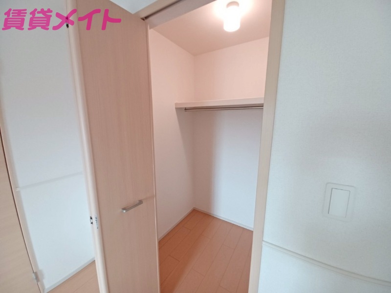 収納　反転タイプ写真