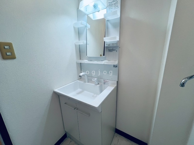 洗面設備　身支度には必須ですね♪