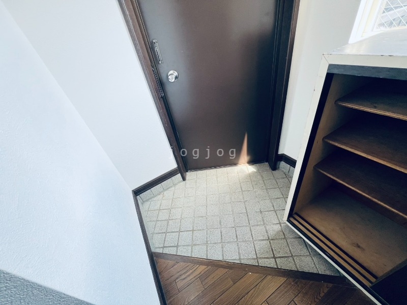 玄関　収納が大きく、たくさんものが入ります。