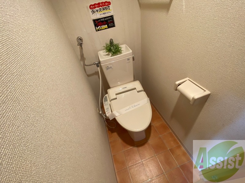 トイレ　トイレです。ウォシュレット付を探している方、おすすめです。