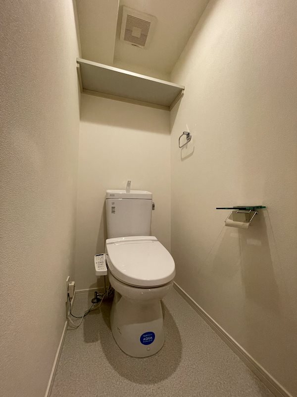 地下鉄空港線 西新駅 徒歩14分 11階建 築31年のトイレ写真