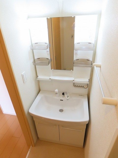 【佐野市栃本町のアパートの洗面設備】