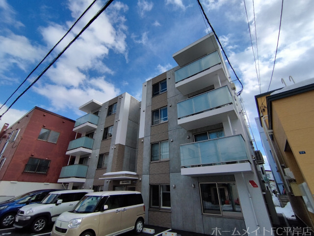 FAVORITE　NAKANOSHIMA　平岸1-1MSの建物外観