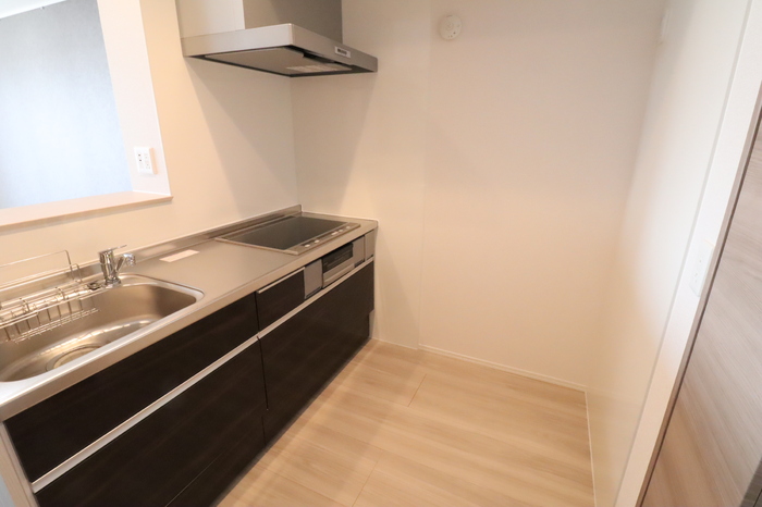 キッチン　対面キッチン(IHクッキングヒーター付のシステムキッチン)