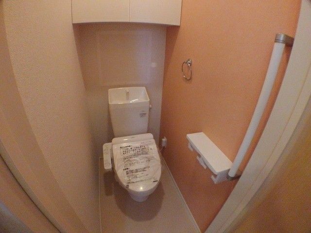 【田川市大字糒のアパートのトイレ】