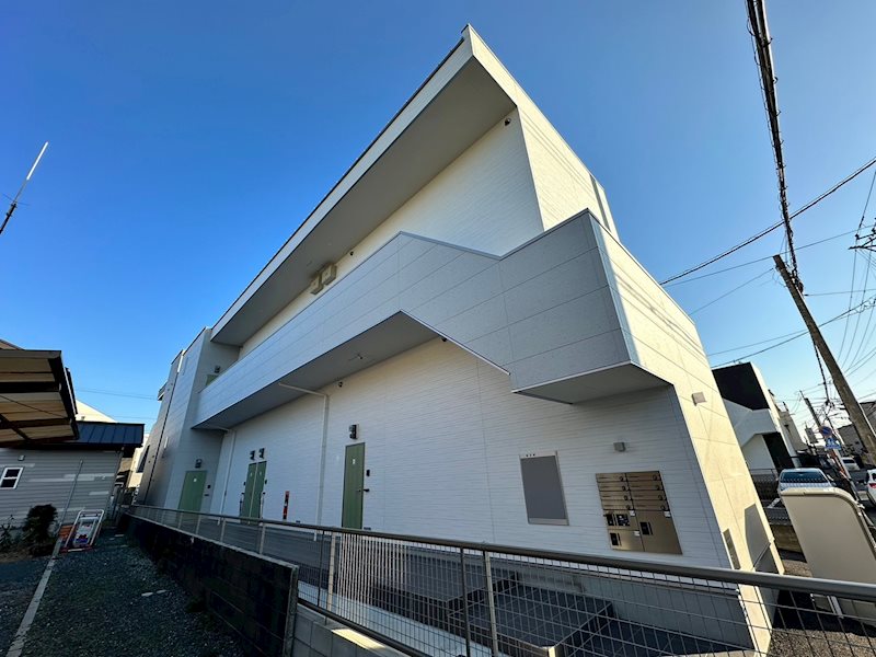 ADC熊本駅南モンツァの建物外観