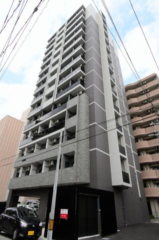 【北九州市八幡西区黒崎のマンションの建物外観】