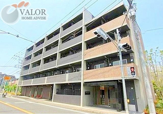 川崎市高津区下作延のマンションの建物外観