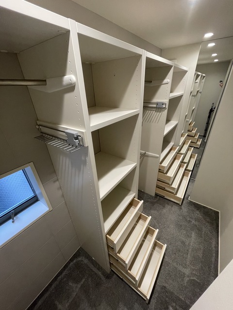 収納　★ウォークスルークローゼット★