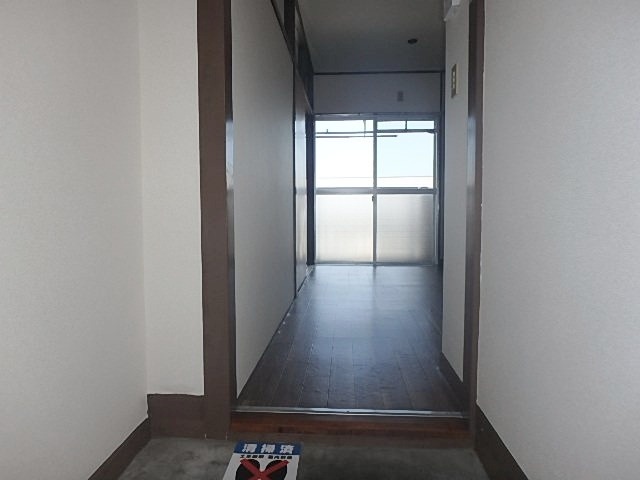 M・Oマンションの玄関写真
