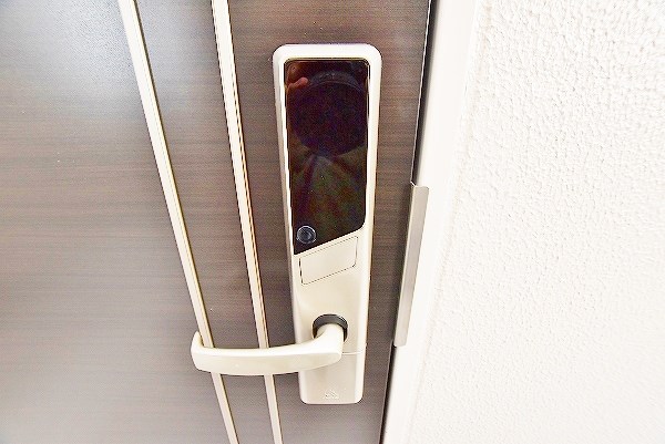 エントランス　★電子キー★