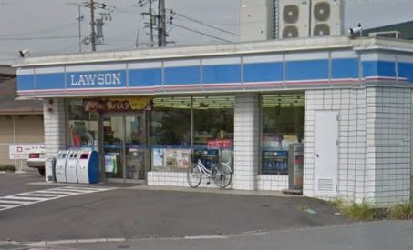 コンビニ　ローソン 半田大高店（コンビニ）まで555m