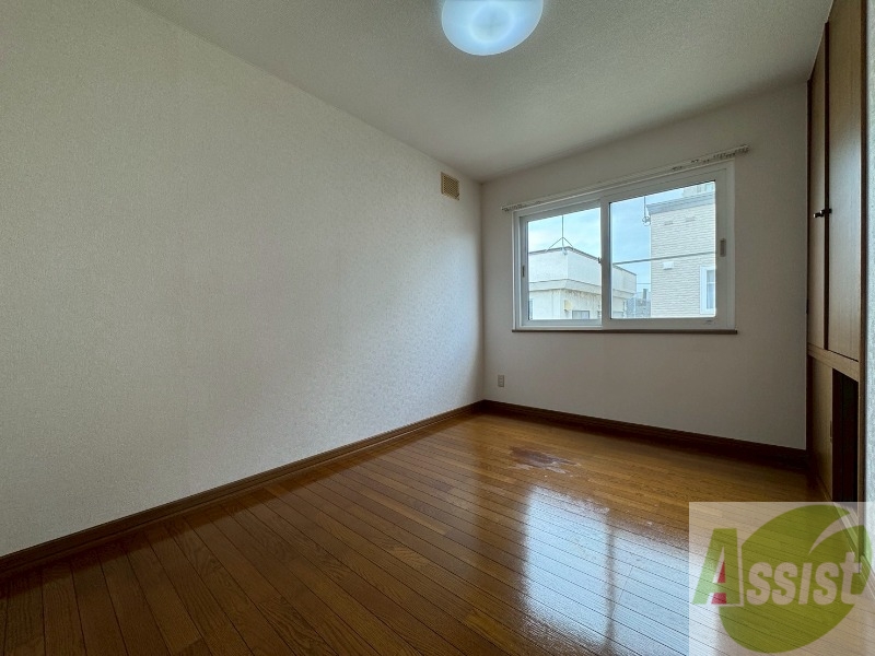 その他部屋・スペース　寝室です。部屋をどう使うかはあなた次第です！