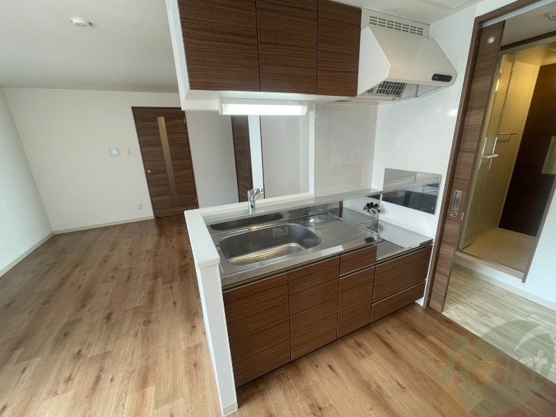 キッチン　キッチンです。ご自身でコンロを設置していただけます。