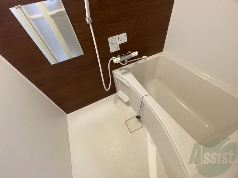 バス・シャワールーム　疲れを癒すには湯船でゆっくりするのが良いですよ。