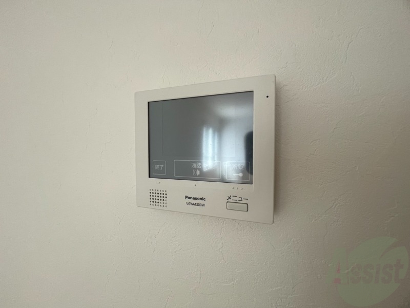 セキュリティ　ＴＶモニター付インターホンです。来客者の顔が見えるので安心！