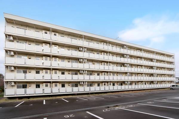 ビレッジハウス石脇1号棟の建物外観