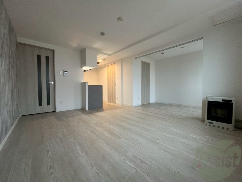 居室・リビング　広くてキレイなお部屋が広がっていて、充実した生活が送れそう。