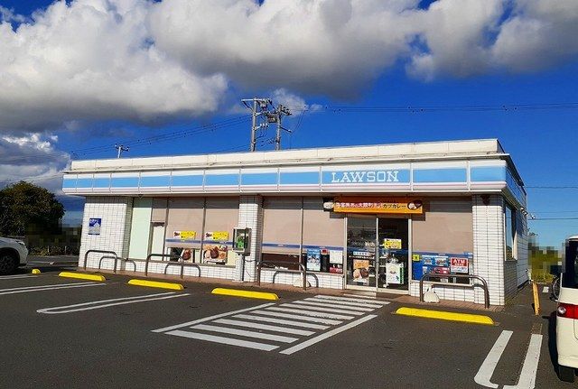 コンビニ　ローソン 木更津１６号バイパス（コンビニ）まで350m