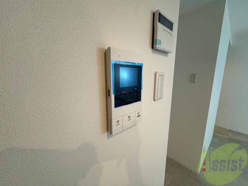 セキュリティ　ＴＶモニター付インターホンです。来客者の顔が見えるので安心！