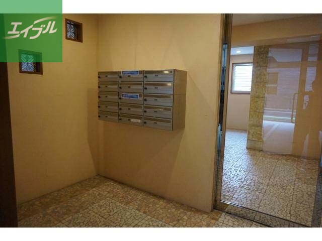 エントランス　エントランス部分