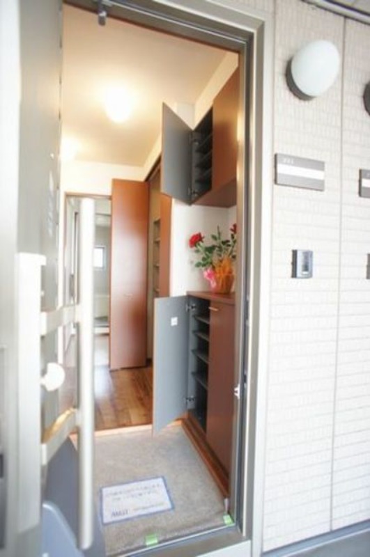 玄関　図面と現状に相違がある場合には現状を優先