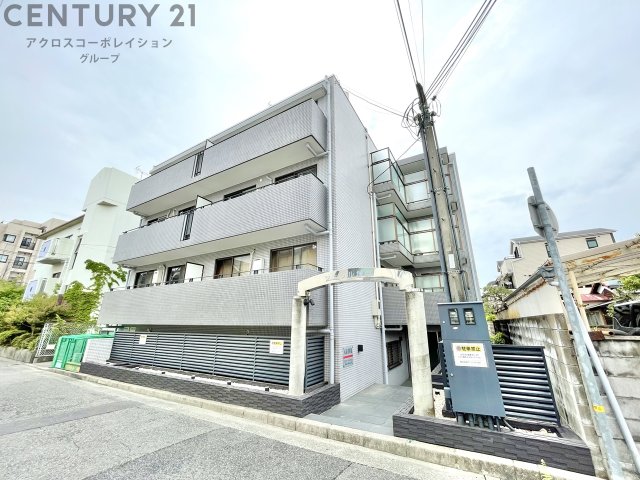 建物外観　宅配BOX付きで不在時にも便利！