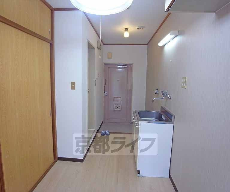 その他部屋・スペース　広々廊下。