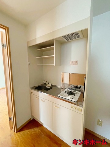 キッチン　写真は別のお部屋のものでございます
