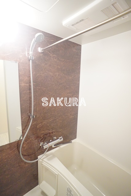 バス・シャワールーム　清潔感のある快適バスルーム♪