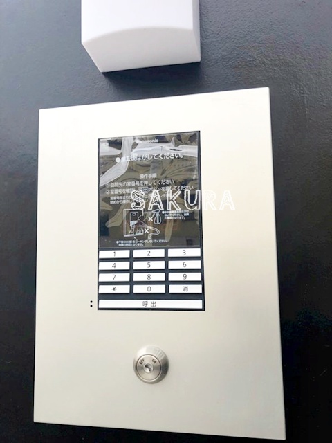 セキュリティ　女性の方でも安心のモニター付きオートロック♪