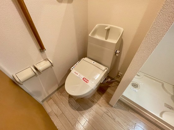 トイレ　※別部屋の写真です