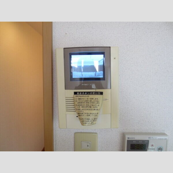その他設備　TVインターホンで訪問者を確認できます