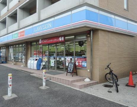 コンビニ　ローソン北沢五丁目店（コンビニ）まで310m