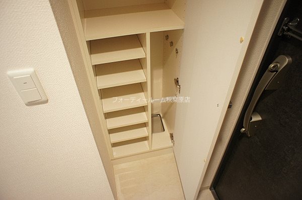 収納　★《見学予約受付中》当店では契約金がクレジット決済可能です★