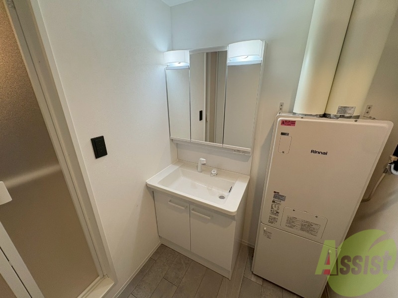 洗面設備　シャンプードレッサーで身支度もラクラクです！