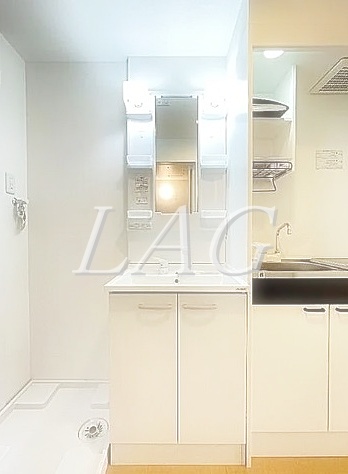 洗面設備　独立洗面台です。