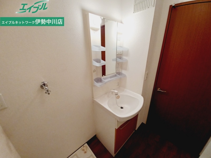 洗面設備　同タイプの部屋写真です